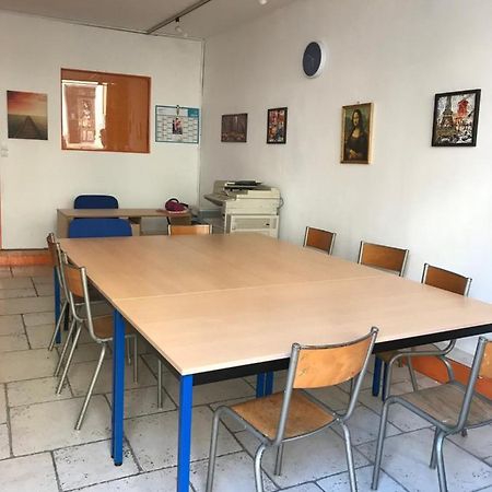 Espace Grenouillit Aubenas公寓 外观 照片